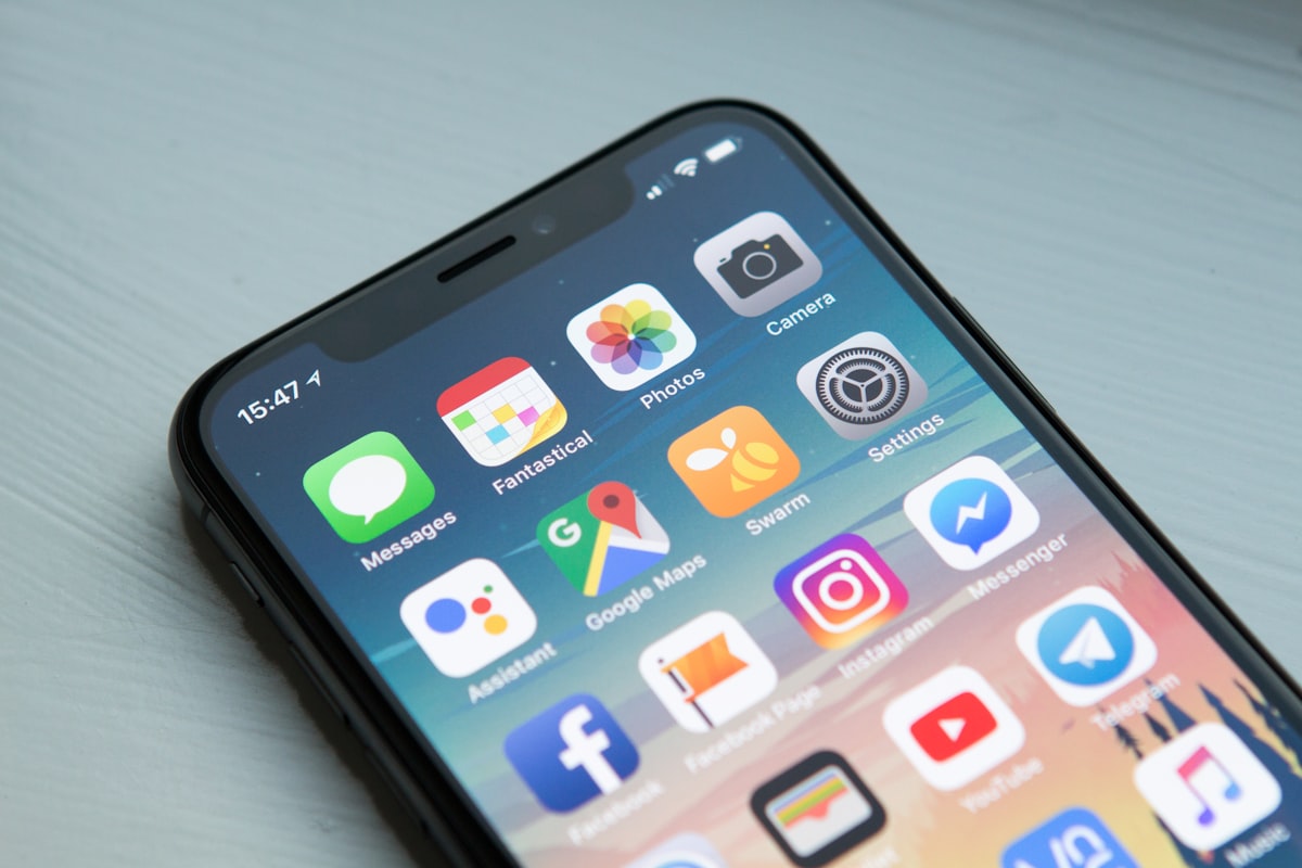 React Native vs Flutter mobile development
